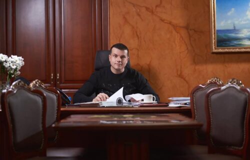 Нотаріус Київ, 01054, вул. Пирогова, 2, Горбуров Кирил Євгенович, Заслужений юрист України